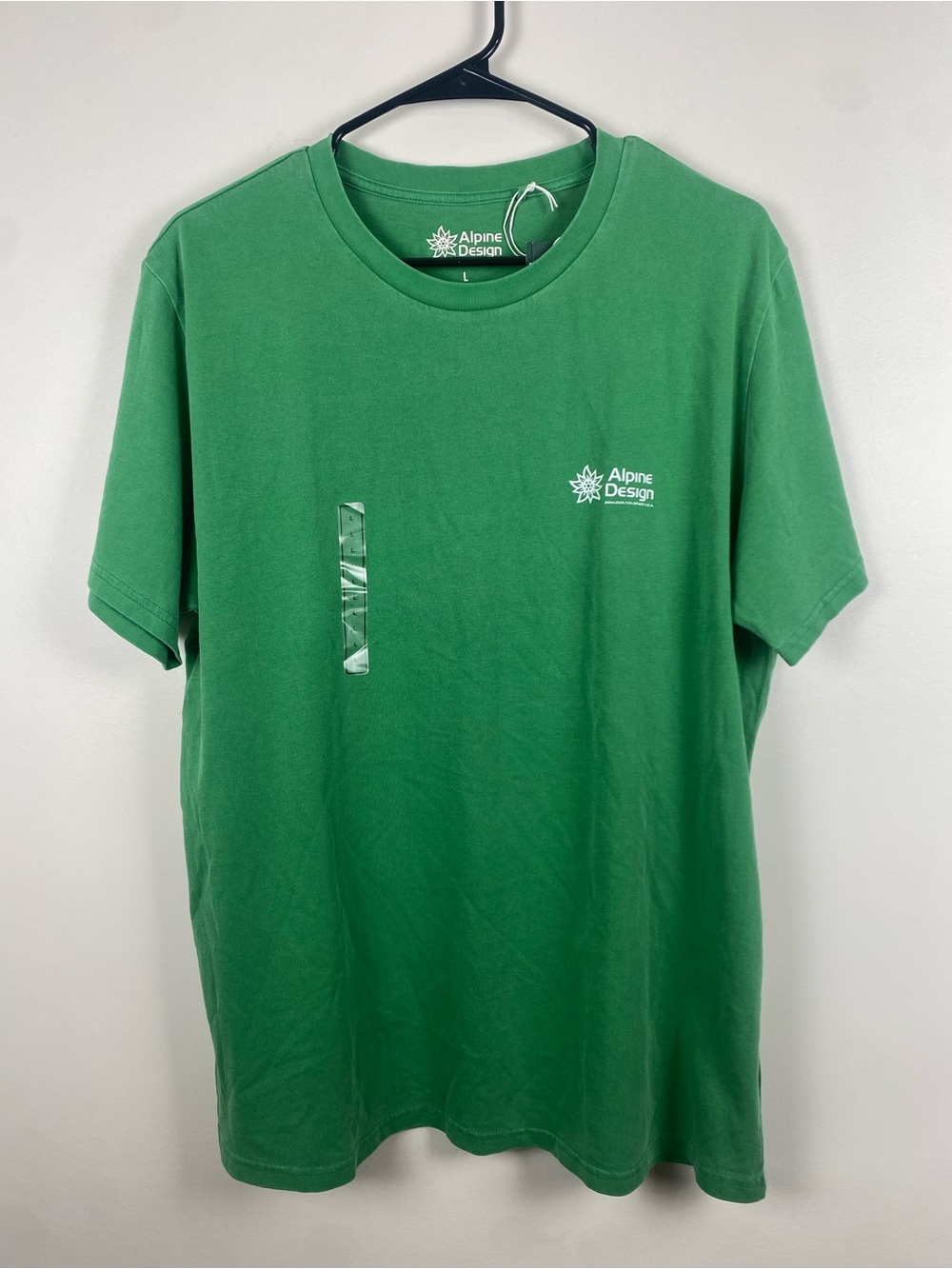 NWT Alpine Design Men's‎ Crew Neck T-Shirt - Green